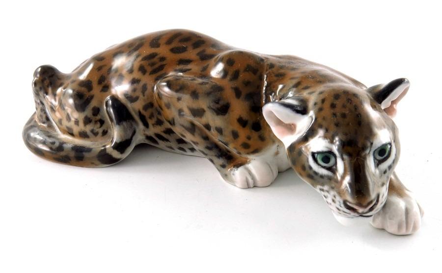 Rosenthal, ležící leopard