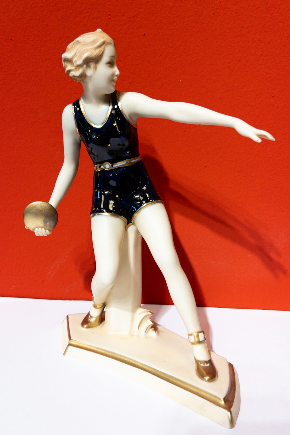Royal Dux, Schafft,Diskařka, Art Deco