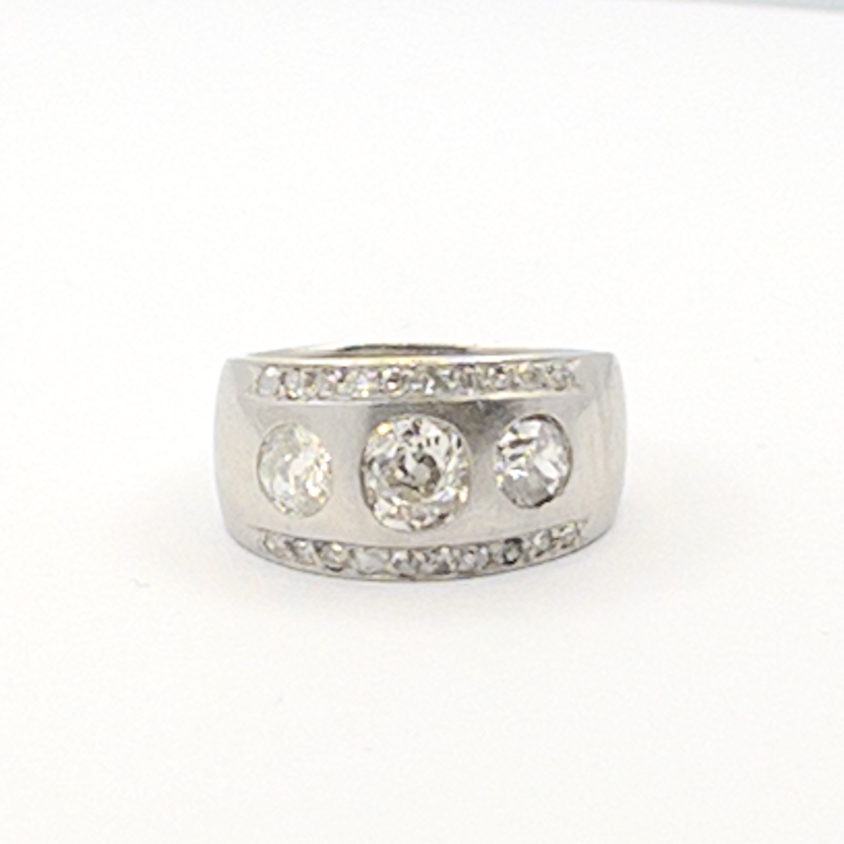 Starožitný platinový prsten s brilianty 1,31 ct