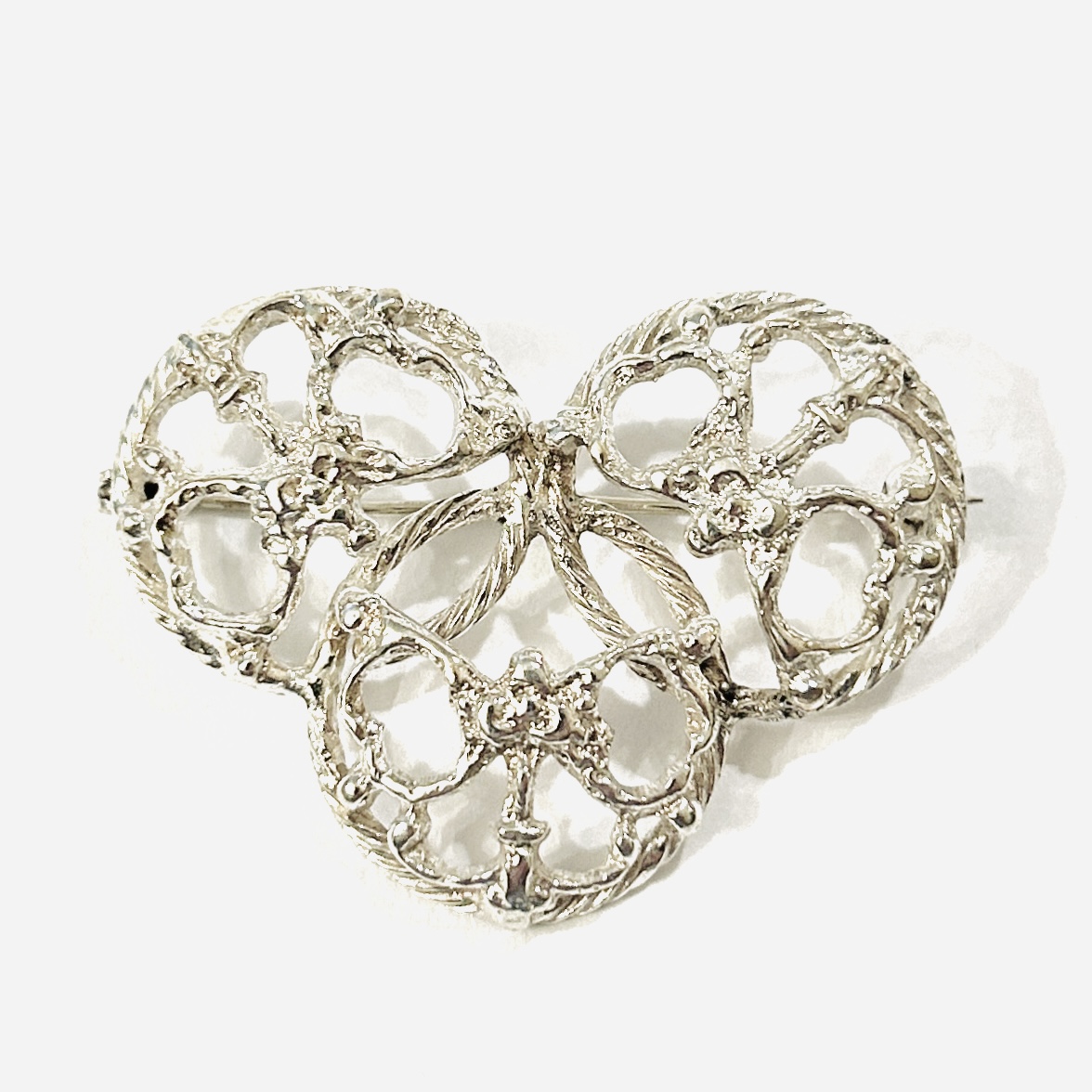 Stříbrná starožitná brož „trefoil“