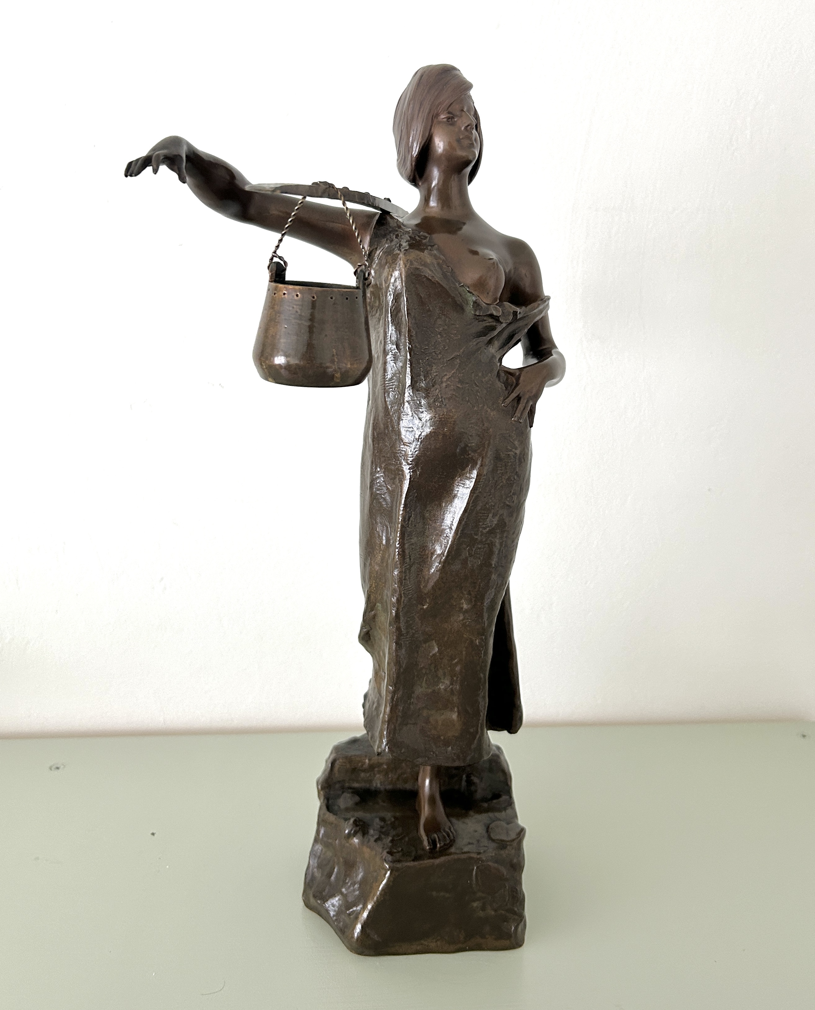 A. E. de Moncel de Perrin: Nosička vody