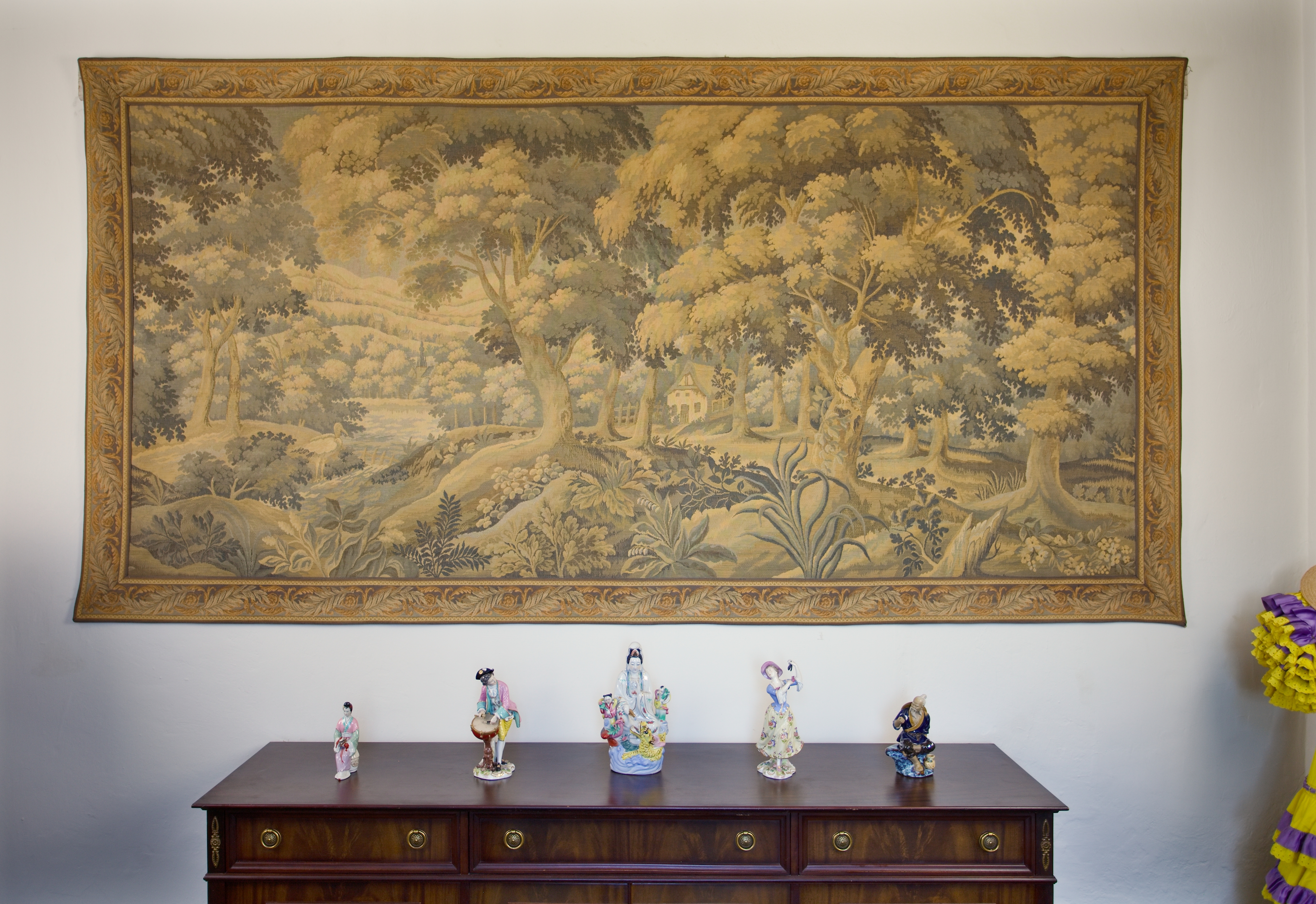 Velká nástěnná tapiserie typu verdure s lesní krajinou 290 × 148 cm