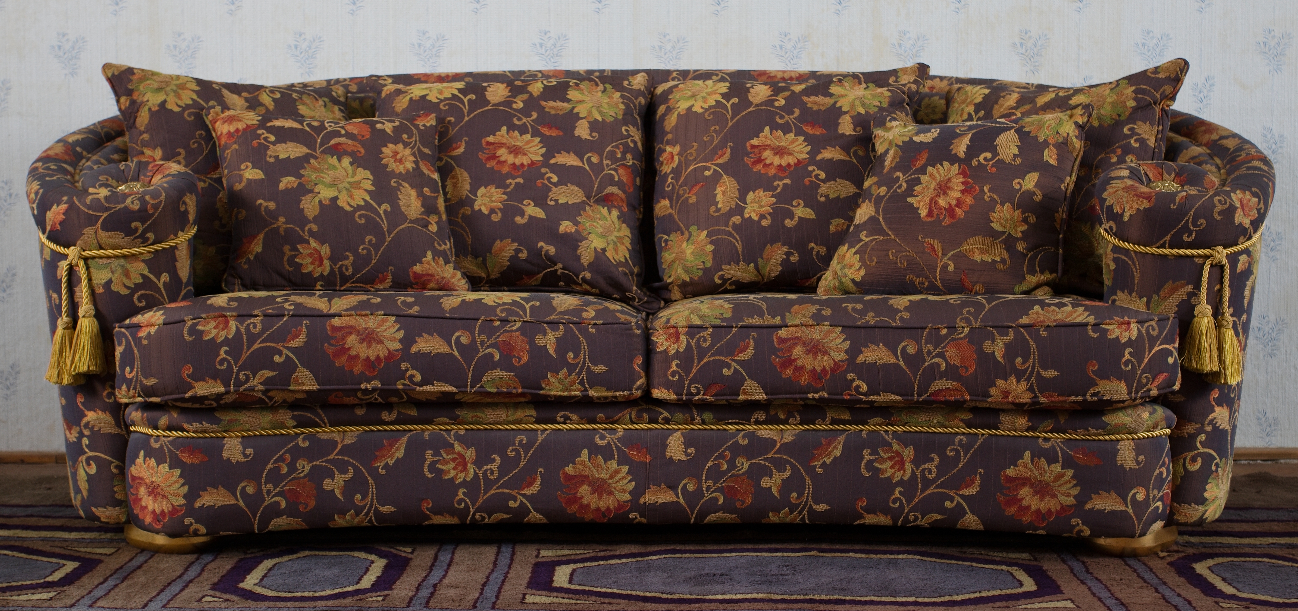 LUXUSNÍ ITALSKÁ SOFA TURRI – CARUGO, ITÁLIE