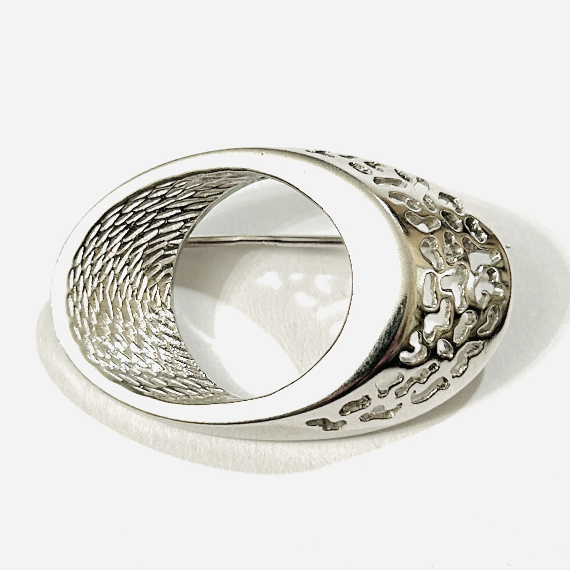 Stříbrná designová brož – Soluna