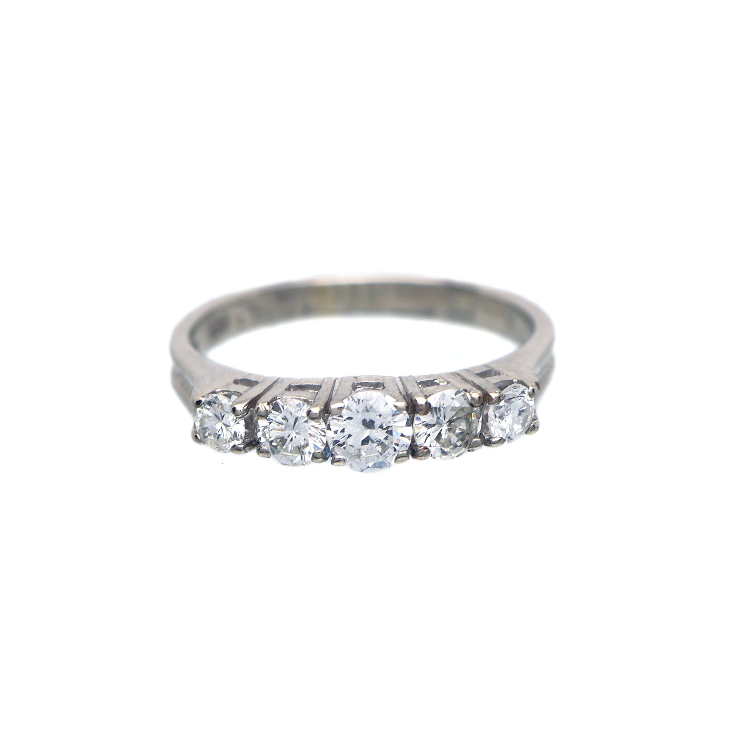 Zlatý prsten s brilianty 0,61 ct (vzácně bílý F-G-H) + certifikát