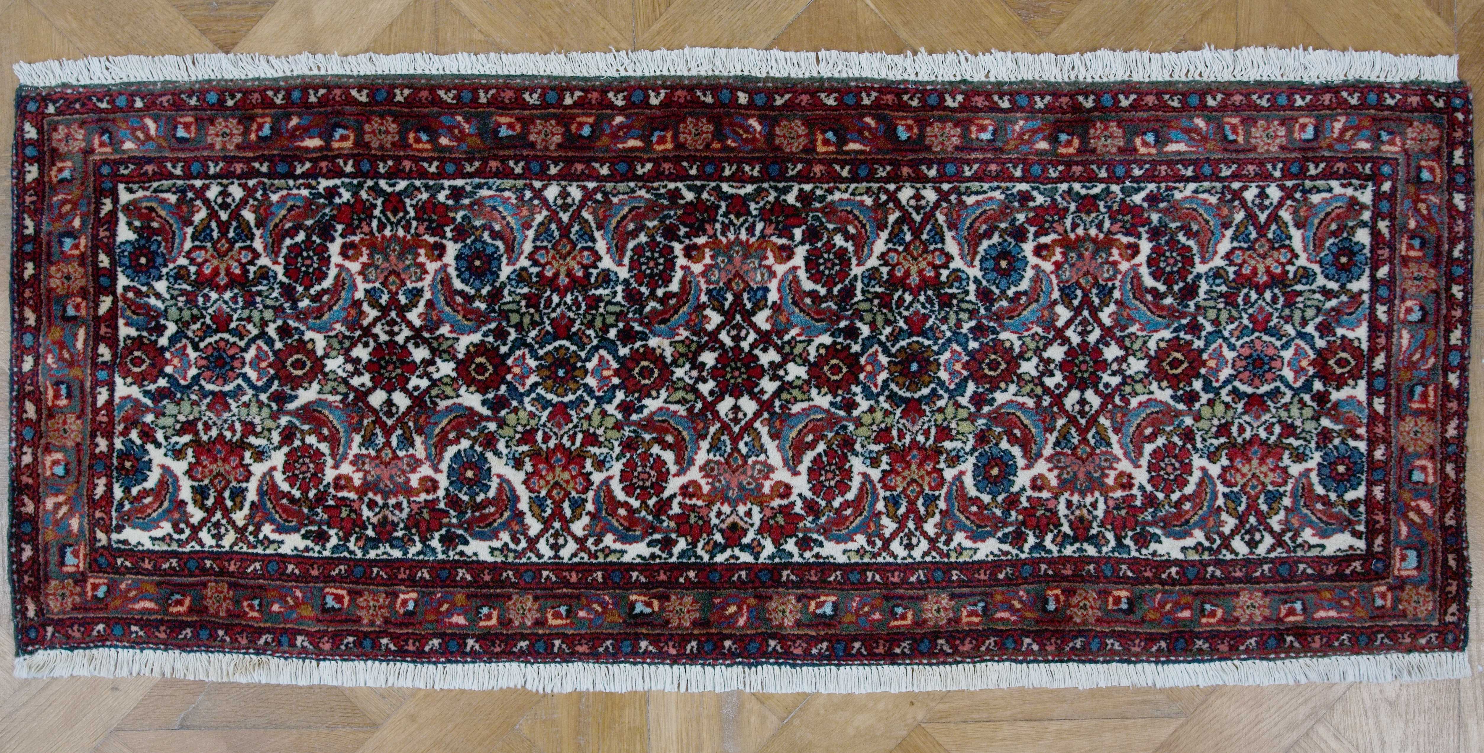 Perský běhoun Hamedán s květinovým dekorem 123 X 53 cm